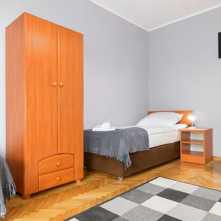 Zielony 5 Przy Mtp Apartman *