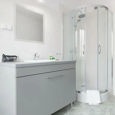 Zielony 5 Przy Mtp Apartman